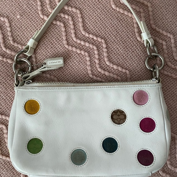 Coach Limited addition polkadot leather purse in great condition! - Picture 2 of 5